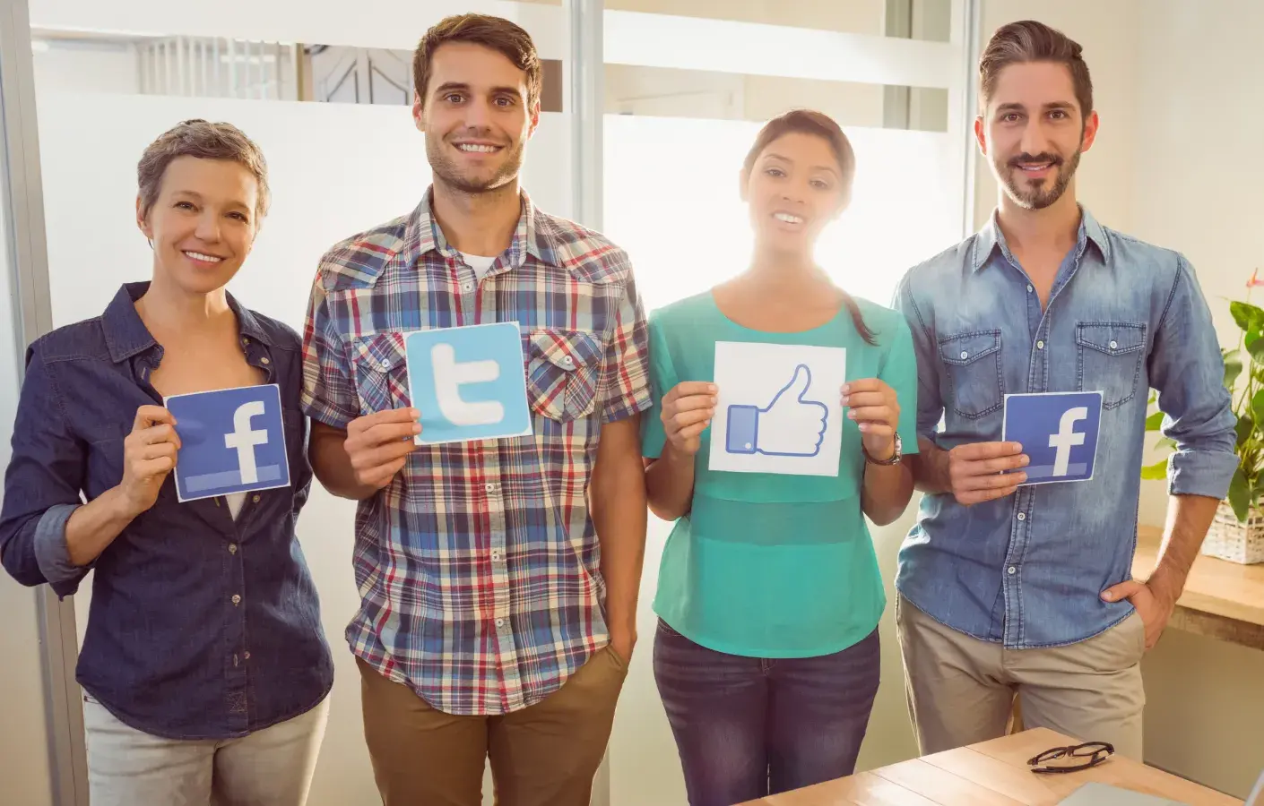 Social Media Applications Image